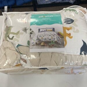 Pillowfort Dinosaur Comforter Set - White and Multicolor
